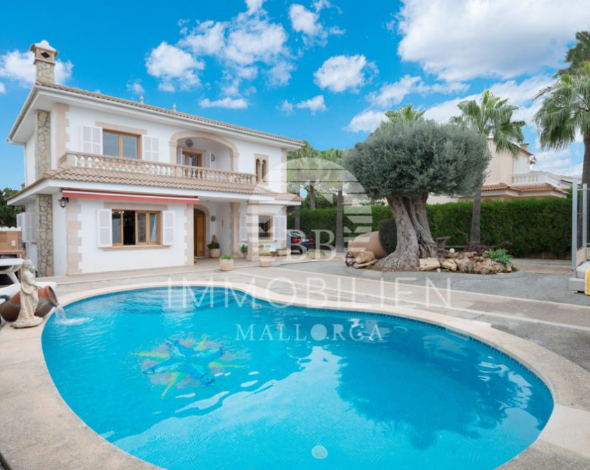 !! VACATION RENTAL LICENSE!! – MEDITERRANEAN HOUSE WITH POOL – GARDEN AND PARTIAL SEA VIEWS